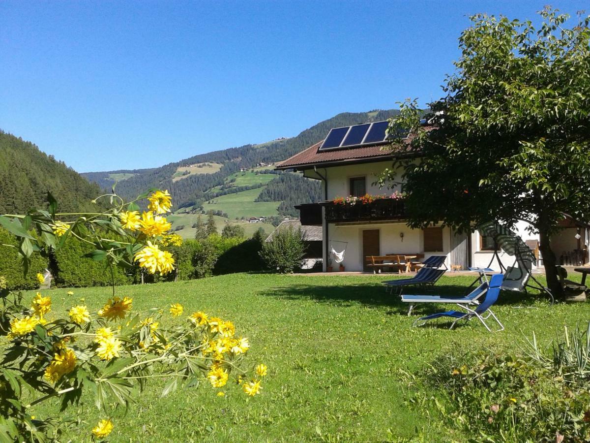 Ferienhaus-Gruenfelder Luson Exteriör bild