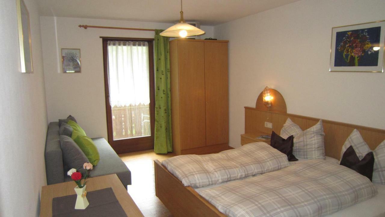 Ferienhaus-Gruenfelder Luson Exteriör bild