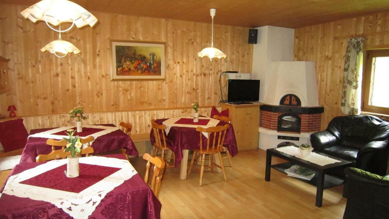 Ferienhaus-Gruenfelder Luson Exteriör bild